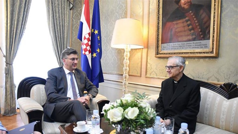 Predsjednik Vlade primio apostolskog nuncija Pinta